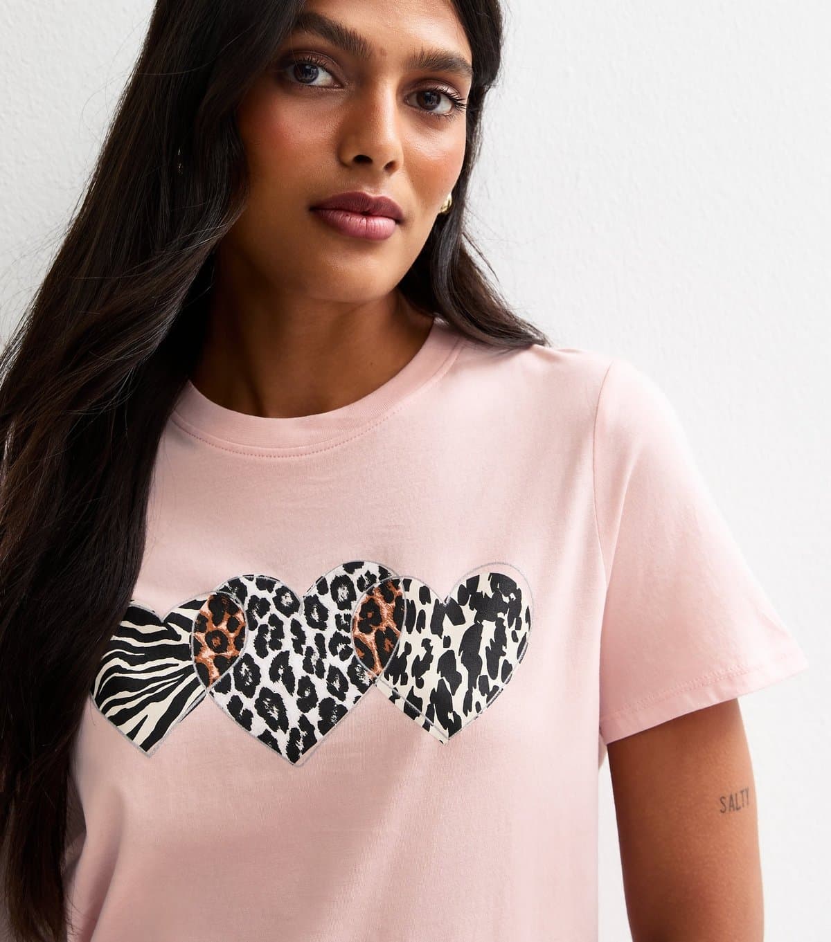 New Look Women's Light Pink Patterned Heart Print T-Shirt New Look