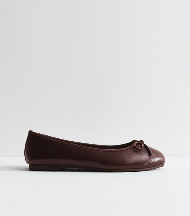New Look Women's Extra Wide Dark Burgundy Faux Leather Ballet Flats Vegan New Look - 3