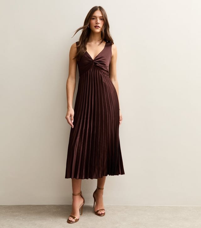 New Look Women's Dark Brown Satin Pleated Midi Dress New Look - 2