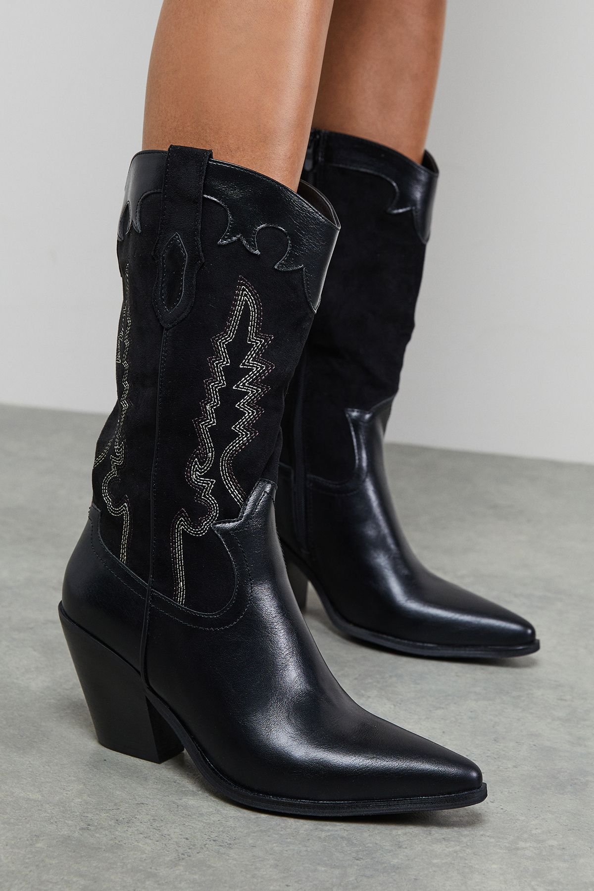 Faith Faith Women's : Lola Mix Material Western Calf Boots in Natural Black - 4