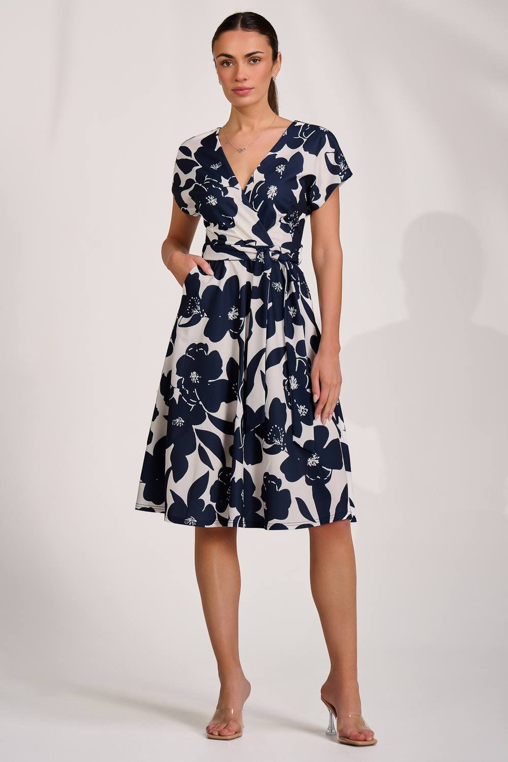 Jolie Moi Jolie Moi Women's V Neck Print Scuba Midi Dress in Navy - 4