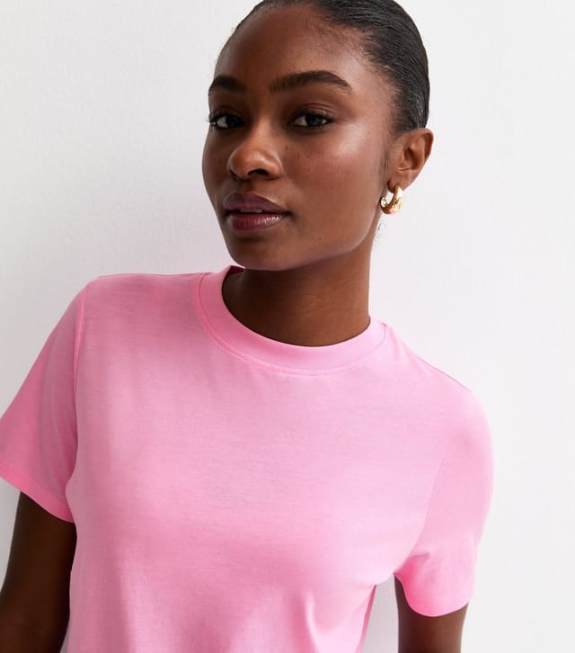 New Look Women's Bright Pink Cotton Crew Neck T-Shirt New Look - 2