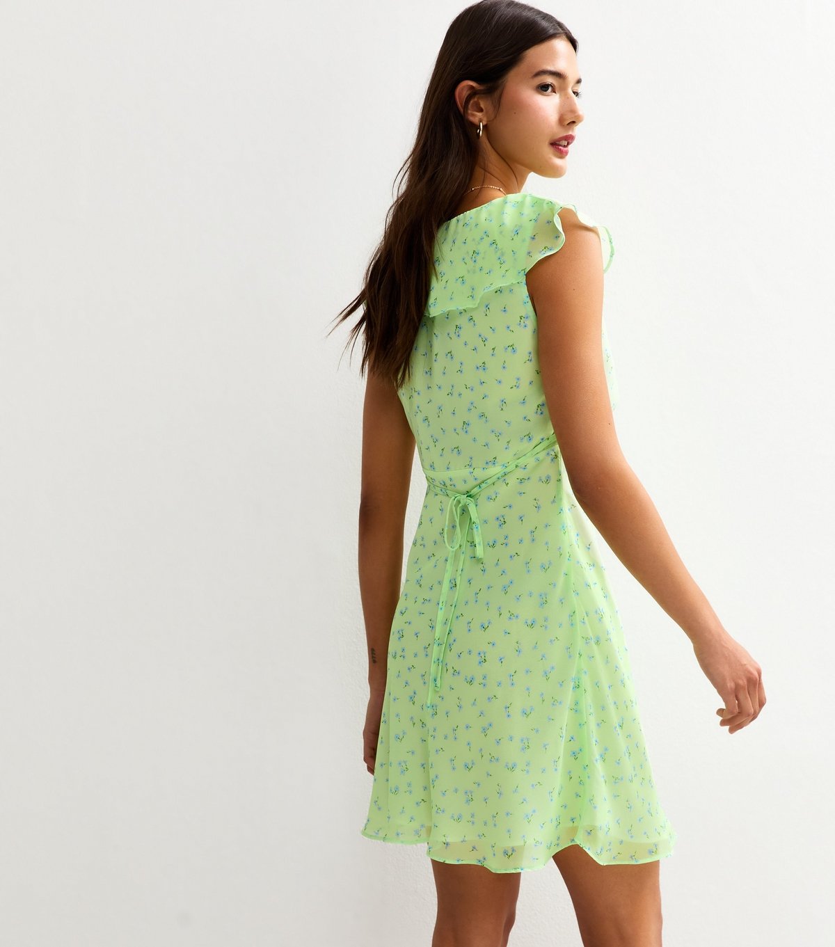 New Look Women's Green Ditsy Print Ruffle Trim Chiffon Mini Dress New Look - 4