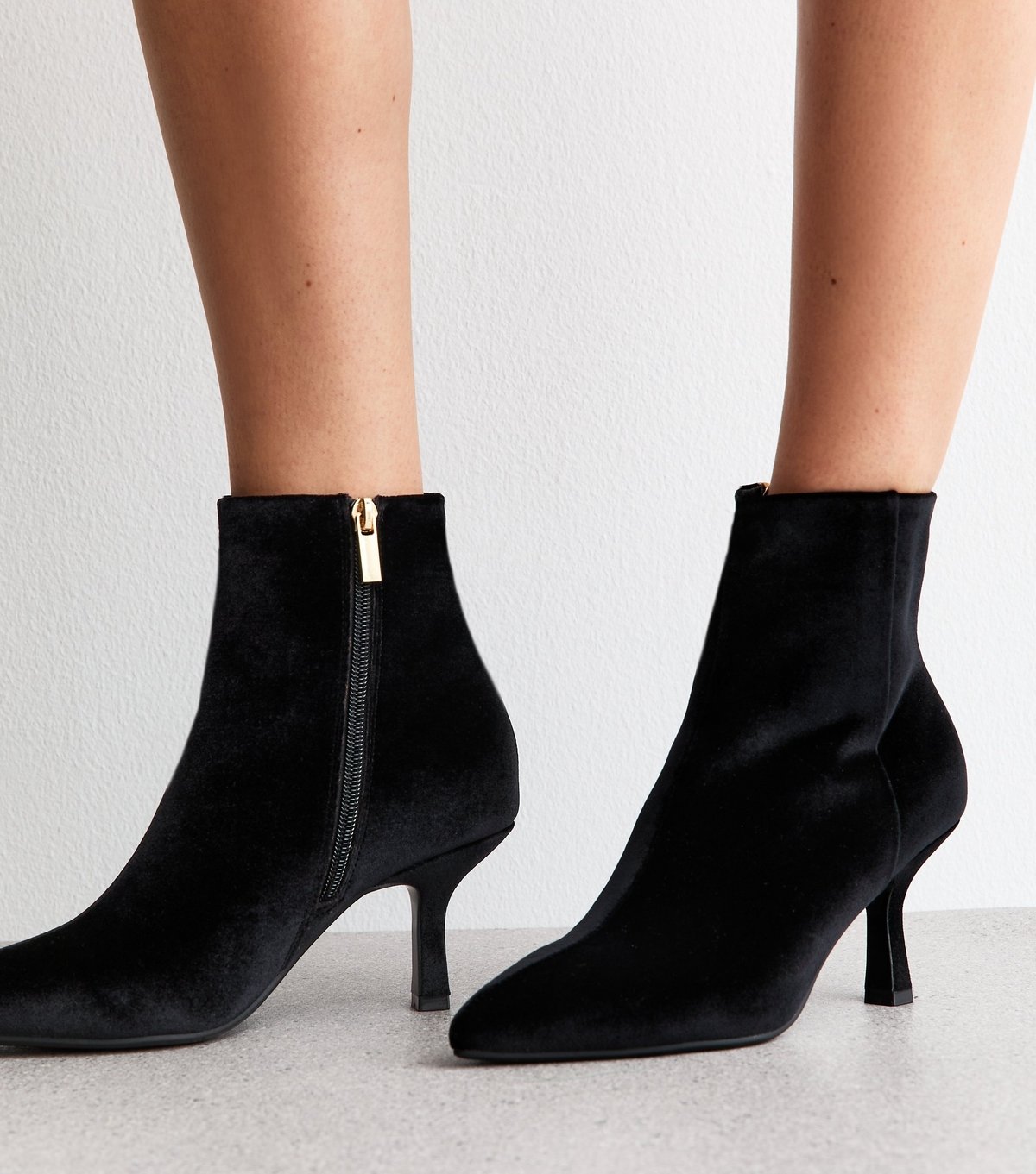 New Look Women's Black Velvet Pointed Toe Stiletto Ankle Boots Vegan New Look - 2