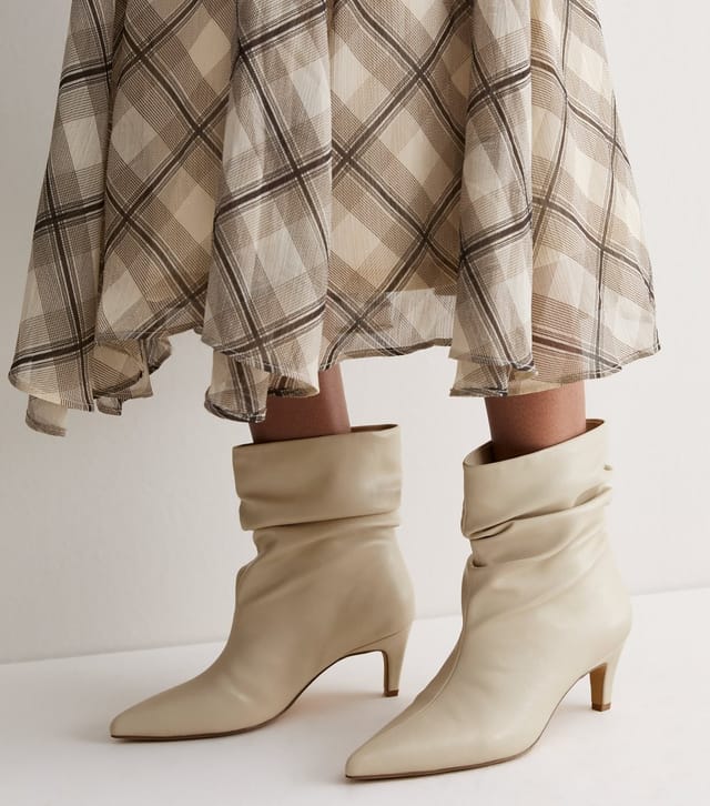 New Look Women's Off White Faux Leather Slouch Ankle Boots Vegan New Look - 2