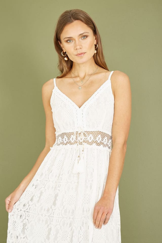 Yumi Yumi Women's White Lace Midi Sundress With Tassel Tie & Ruched Back - 2