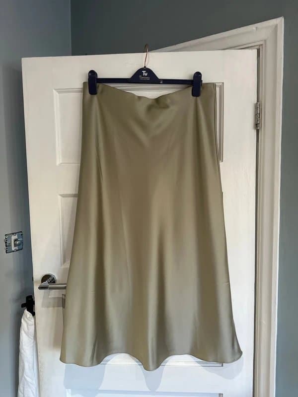 New Look New Look Satin midi skirt champagne