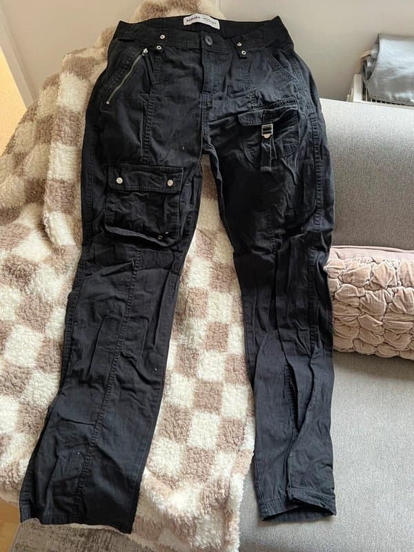 Bershka Bershka black multi-pocket cargo pants