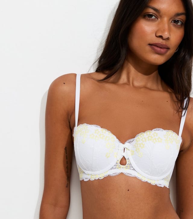 New Look Women's White Two Tone Floral Lace Balcony Bra New Look - 3