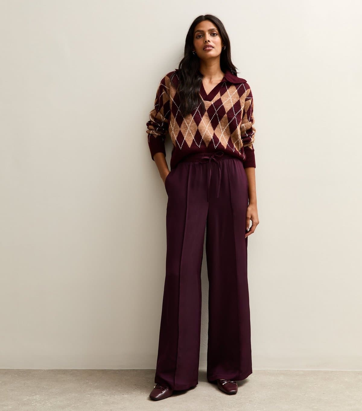 New Look Women's Burgundy Satin Drawstring Waist Wide Leg Trousers New Look