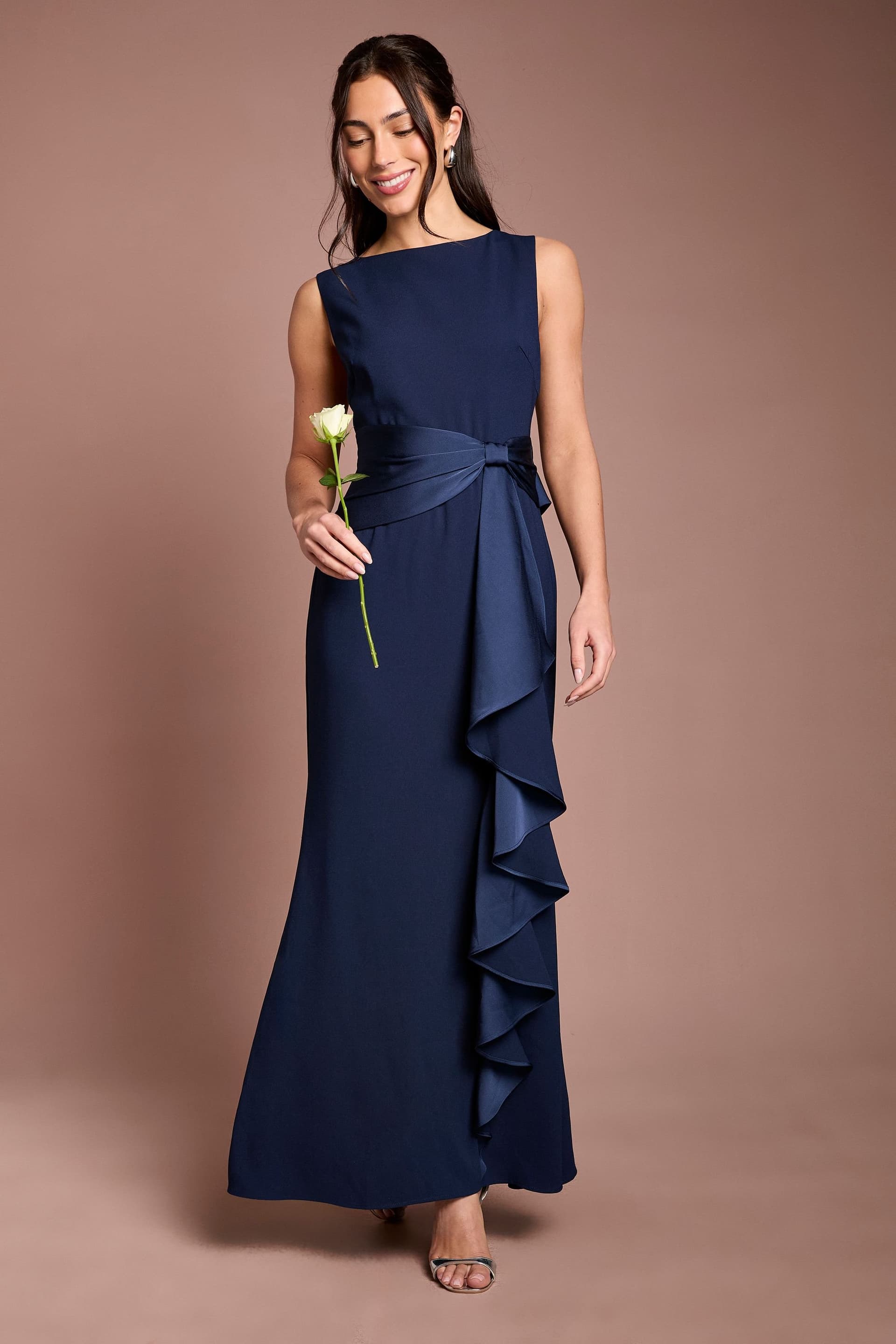 Coast Coast Women's Sleeveless Round Neck Sash Waist Maxi Bridesmaid Dress in Navy