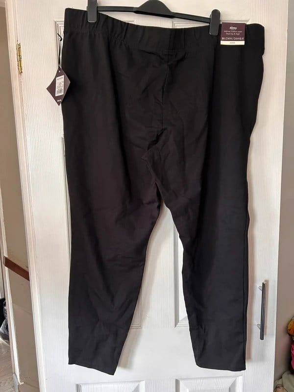 Ava & Viv Black Stretchy Mid-Rise Trousers