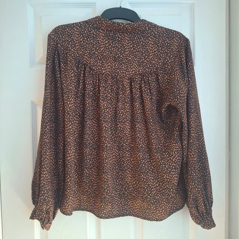 Topshop Topshop satin feel animal print blouse size 14
