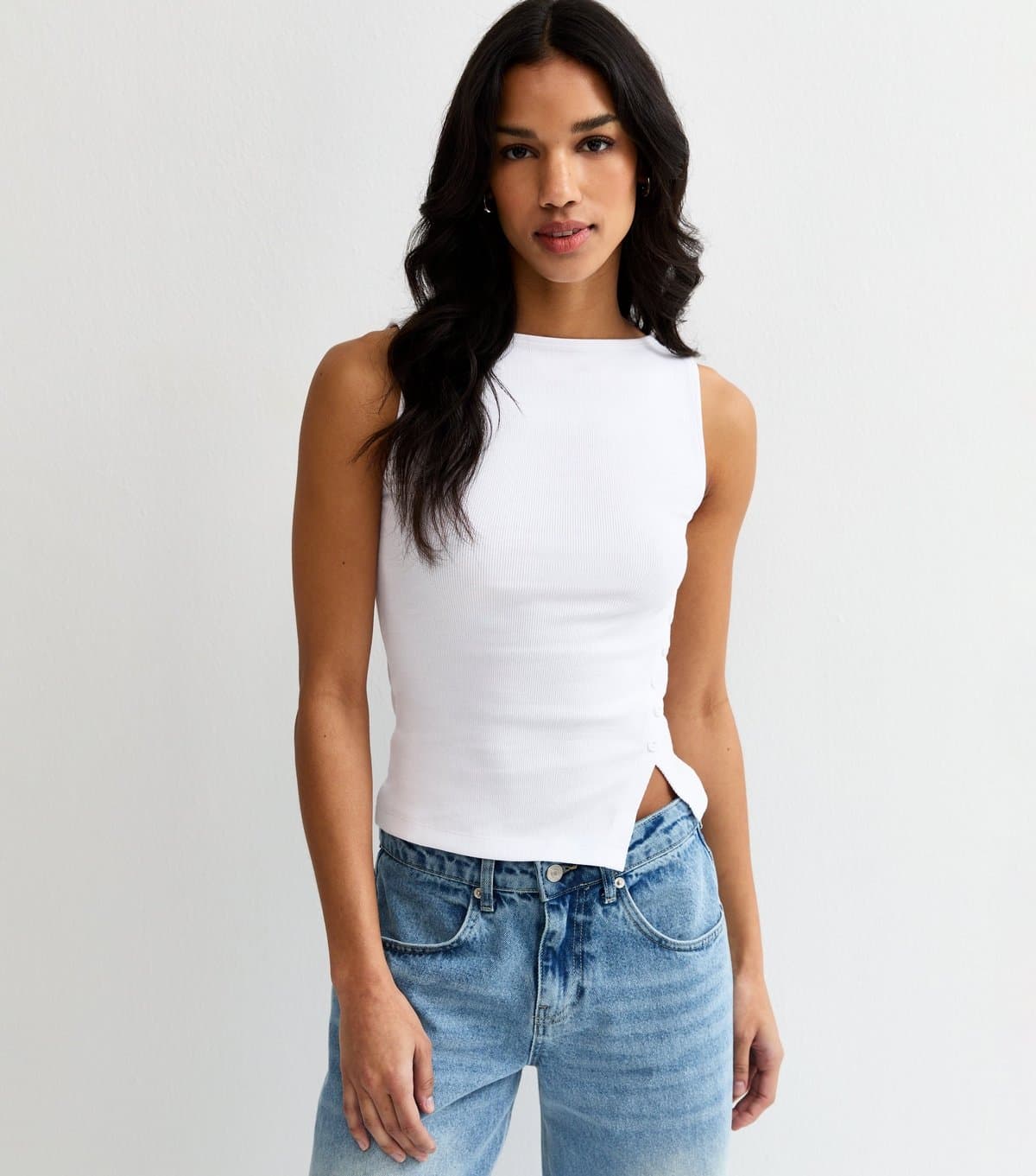 New Look Women's White Asymmetric Hem Button Side Vest Top New Look