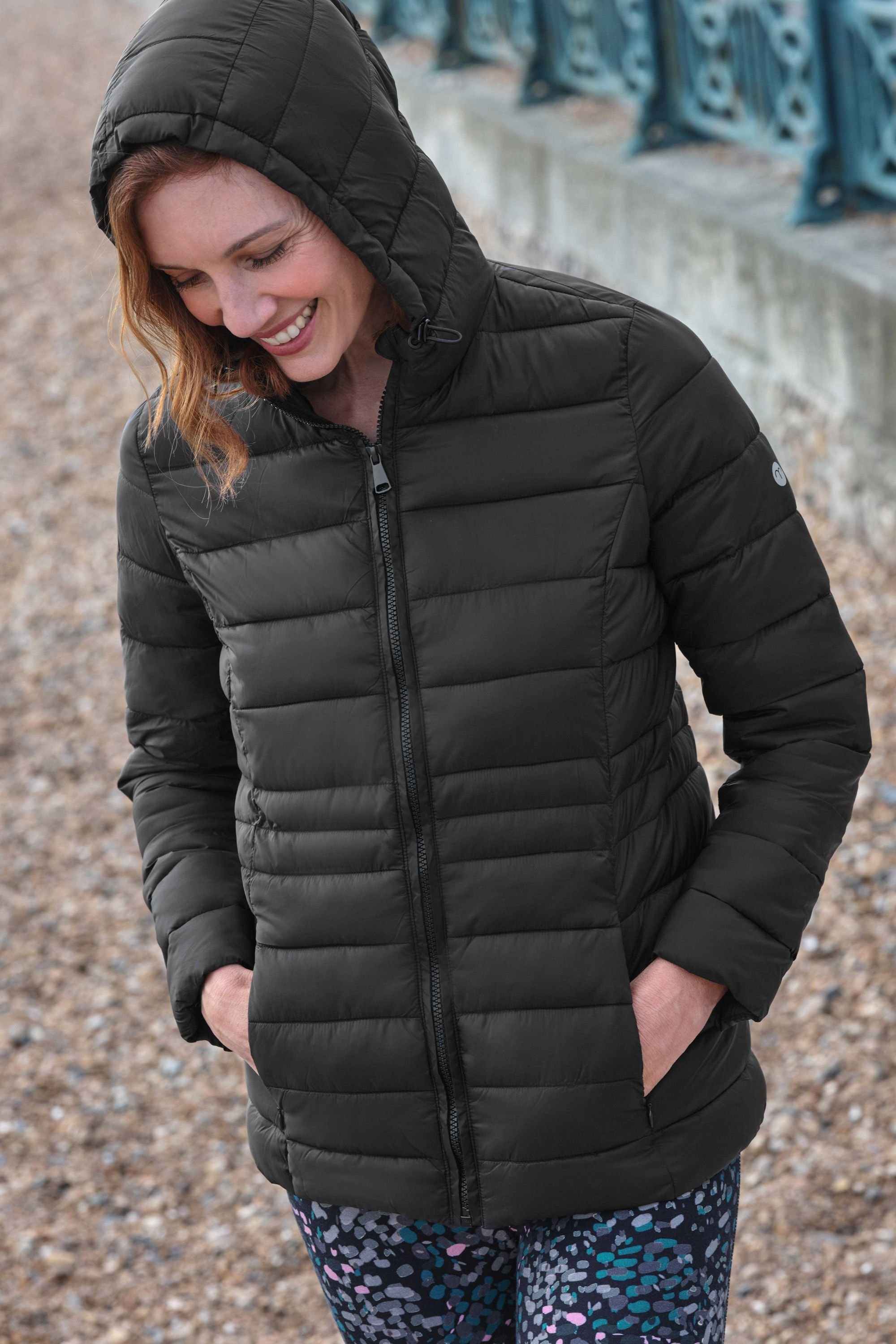 WoolOvers WoolOvers Women's Suffolk Hooded Puffer Jacket in Black - 3