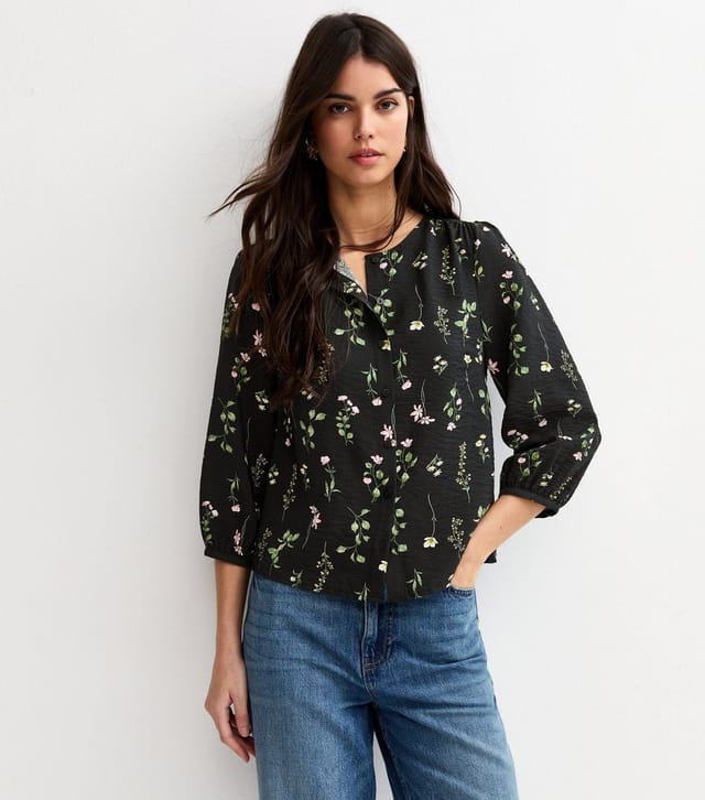 New Look Women's Black Floral Print Crop Sleeve Blouse New Look - 3