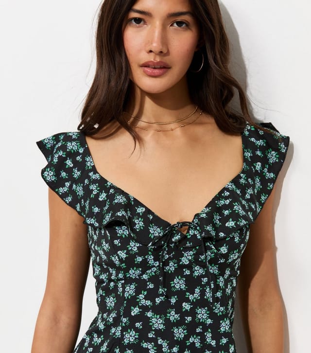 New Look Women's Black Ditsy Floral Ruffled Neck Midi Dress New Look - 2
