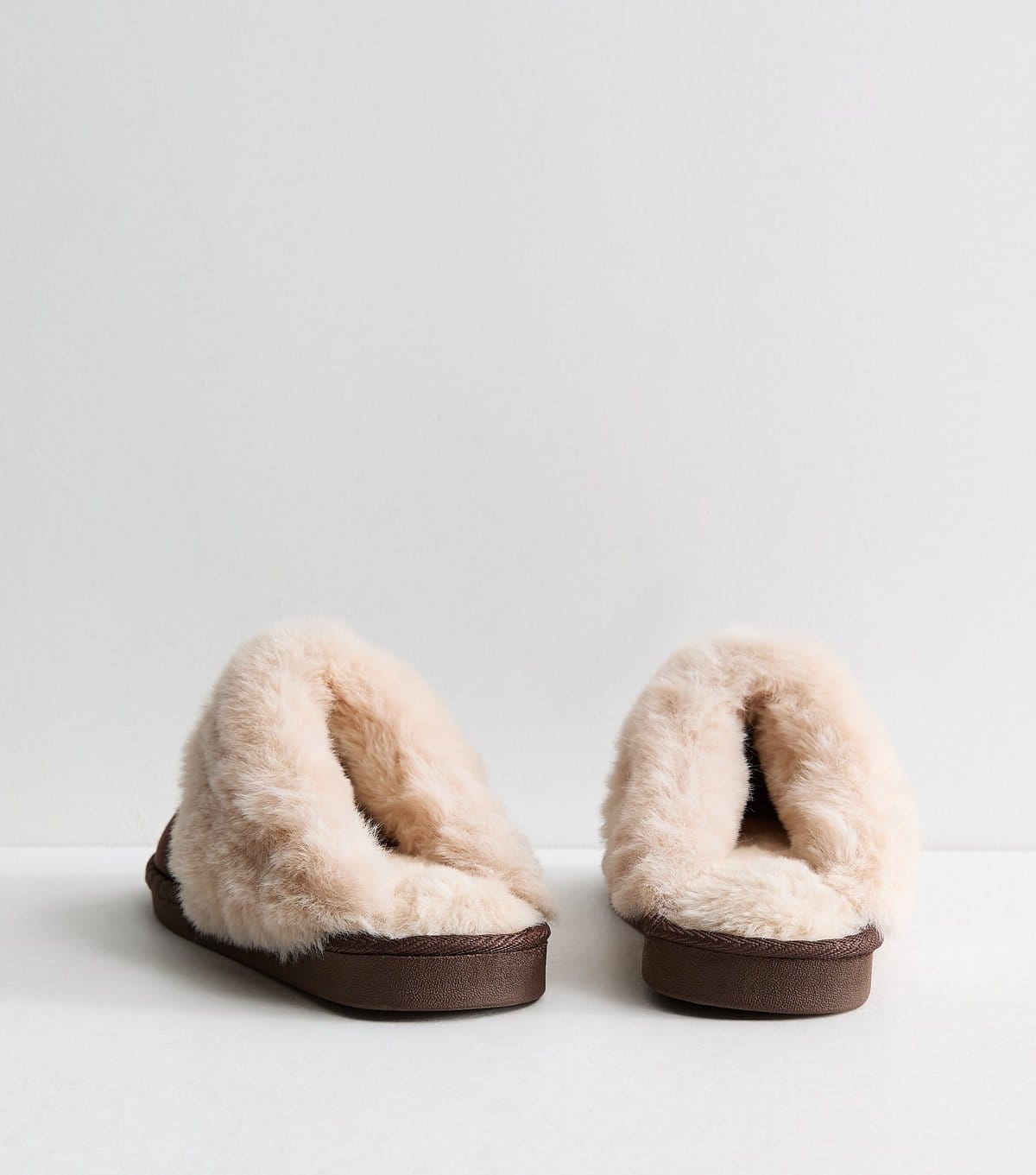 New Look Women's Tan Faux Suede and Faux Fur Backless Mule Slippers New Look - 4
