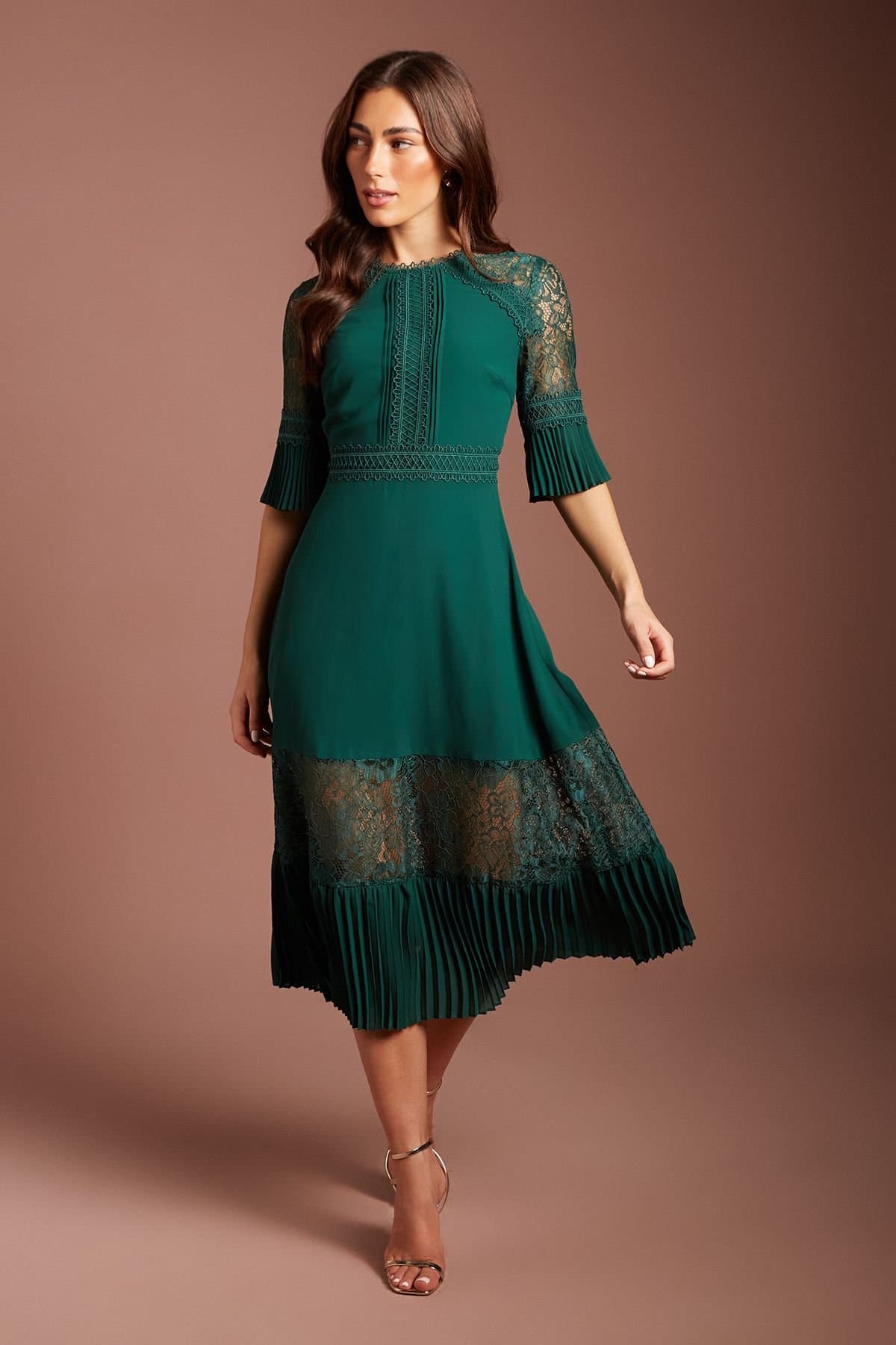 Coast Coast Women's Lace Insert Midi Dress in Emerald