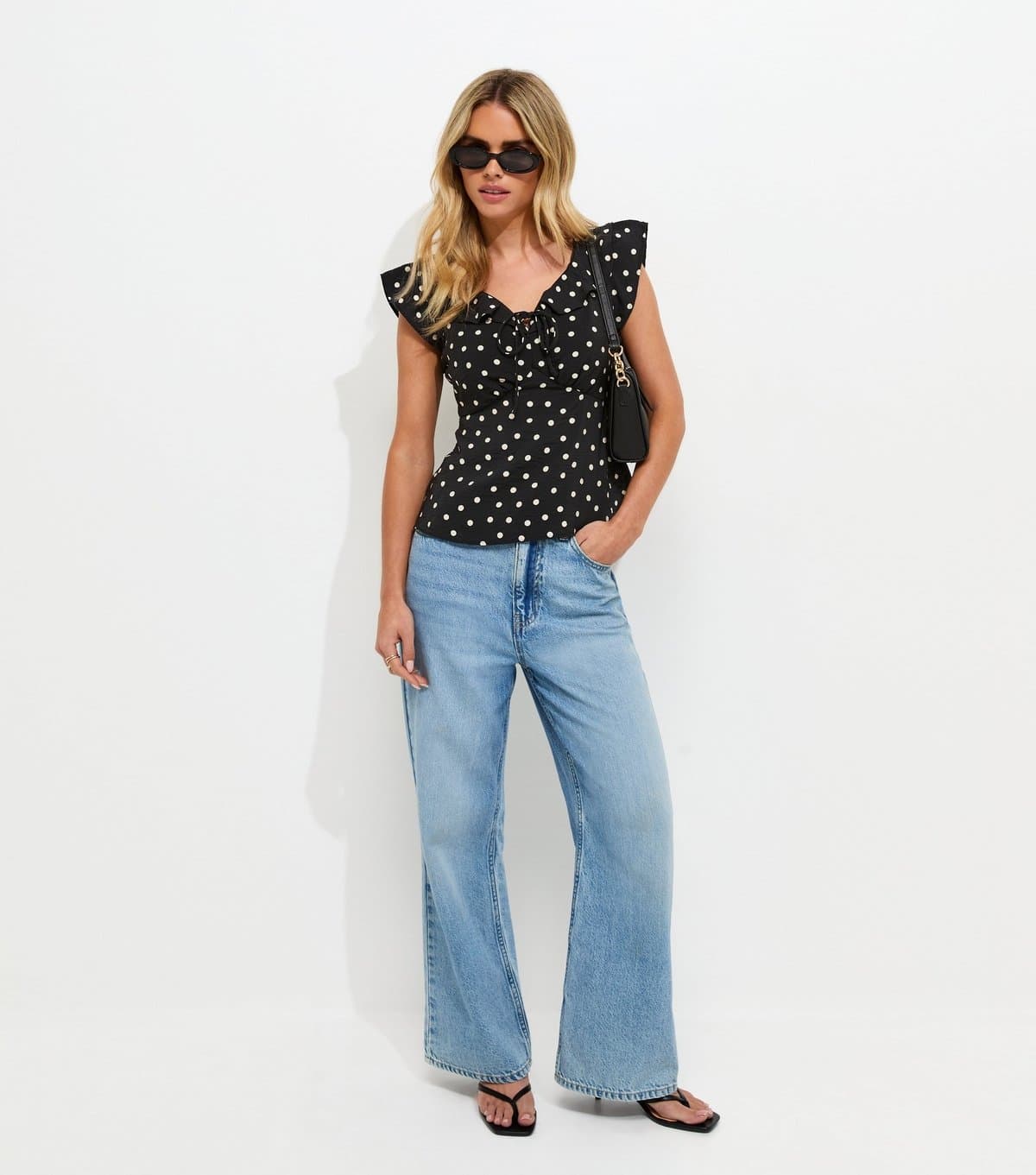 New Look Women's Petite Black Polka Dot Frill Trim Tea Top New Look