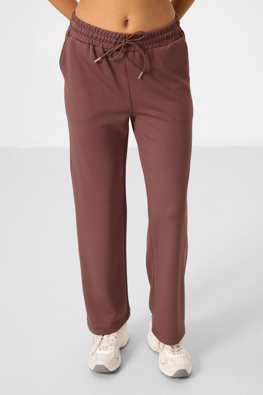 Tommy Life Tommy Life Women's Oversized Hooded Sweatshirt & Wide-Leg Pants Set in Brown - 4