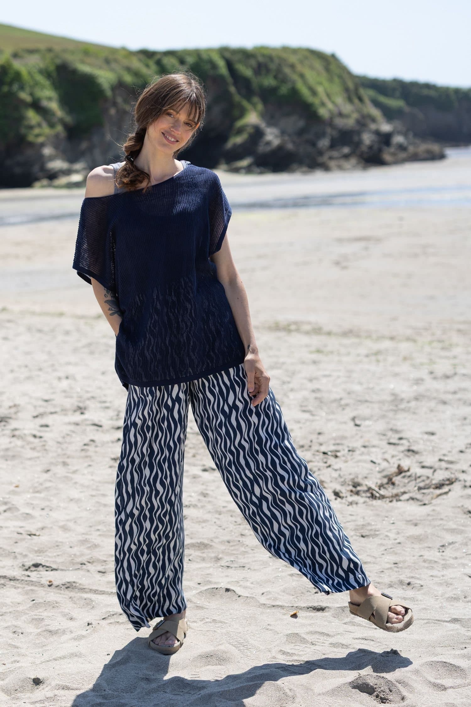 Nomads Clothing Nomads Clothing Women's Women Wide Leg Viscose Trousers in Navy
