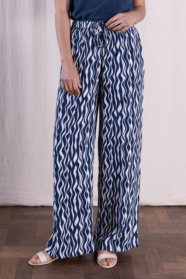 Nomads Clothing Nomads Clothing Women's Women Wide Leg Viscose Trousers in Navy - 2