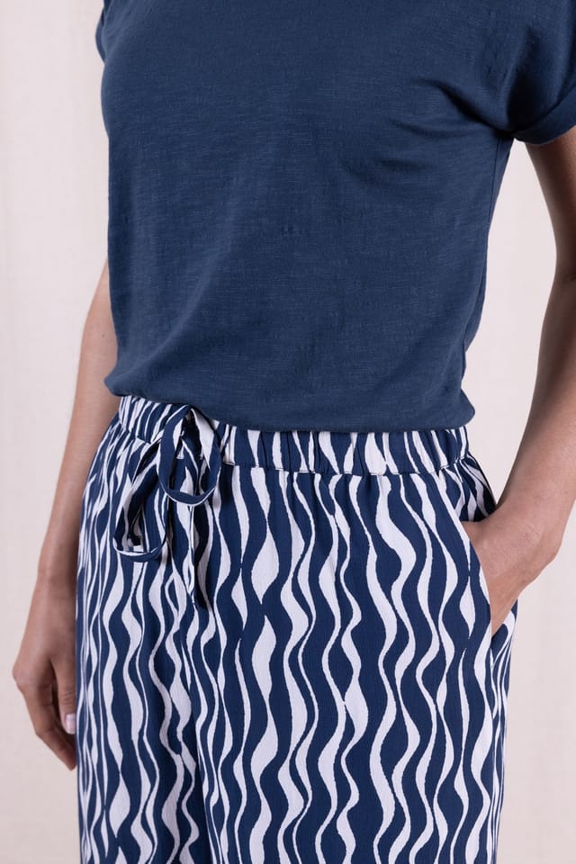 Nomads Clothing Nomads Clothing Women's Women Wide Leg Viscose Trousers in Navy - 3
