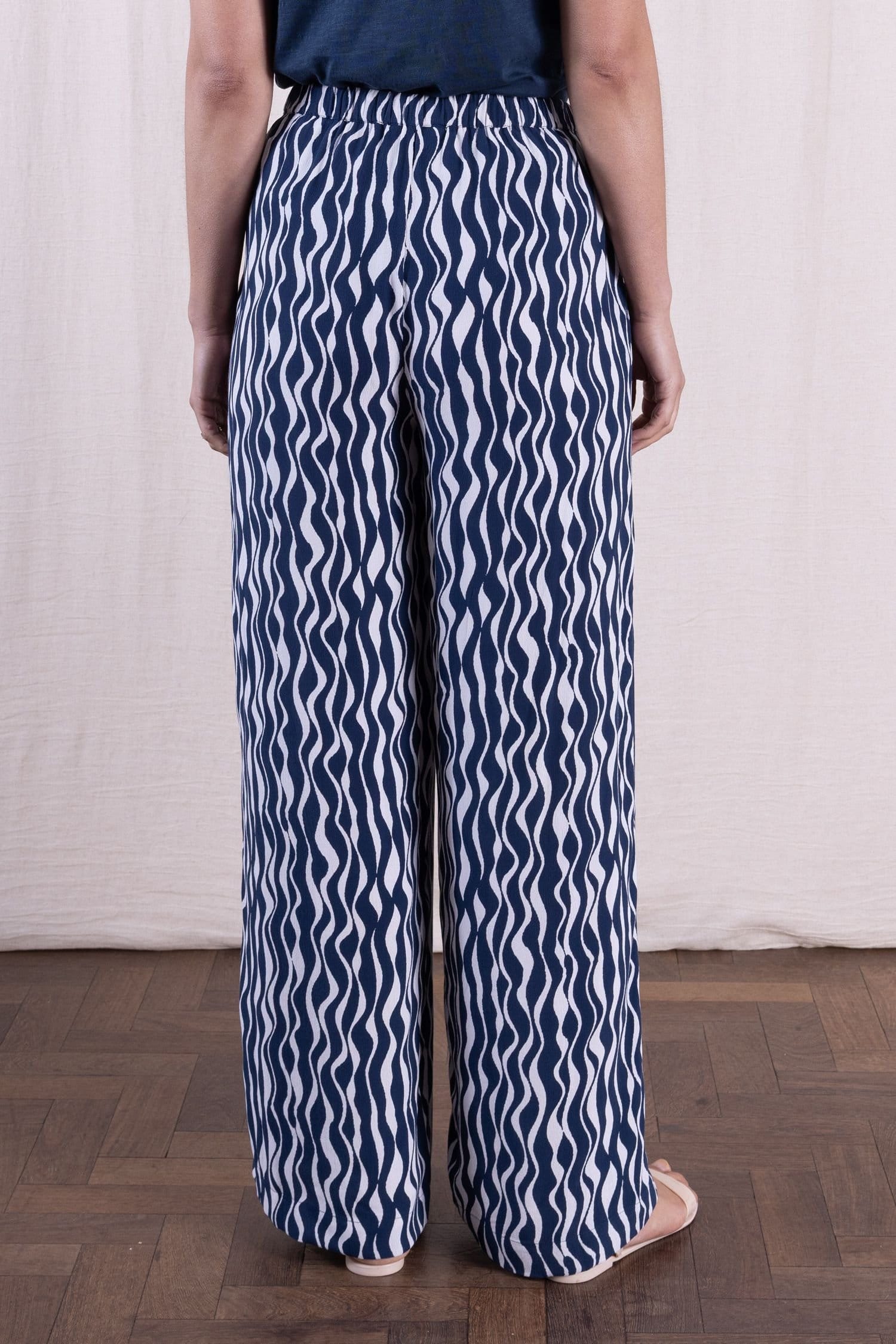 Nomads Clothing Nomads Clothing Women's Women Wide Leg Viscose Trousers in Navy - 4