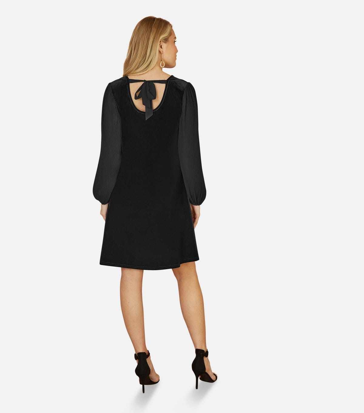 Yumi Women's Black Velvet Long Sleeved Tunic Dress Yumi New Look - 4