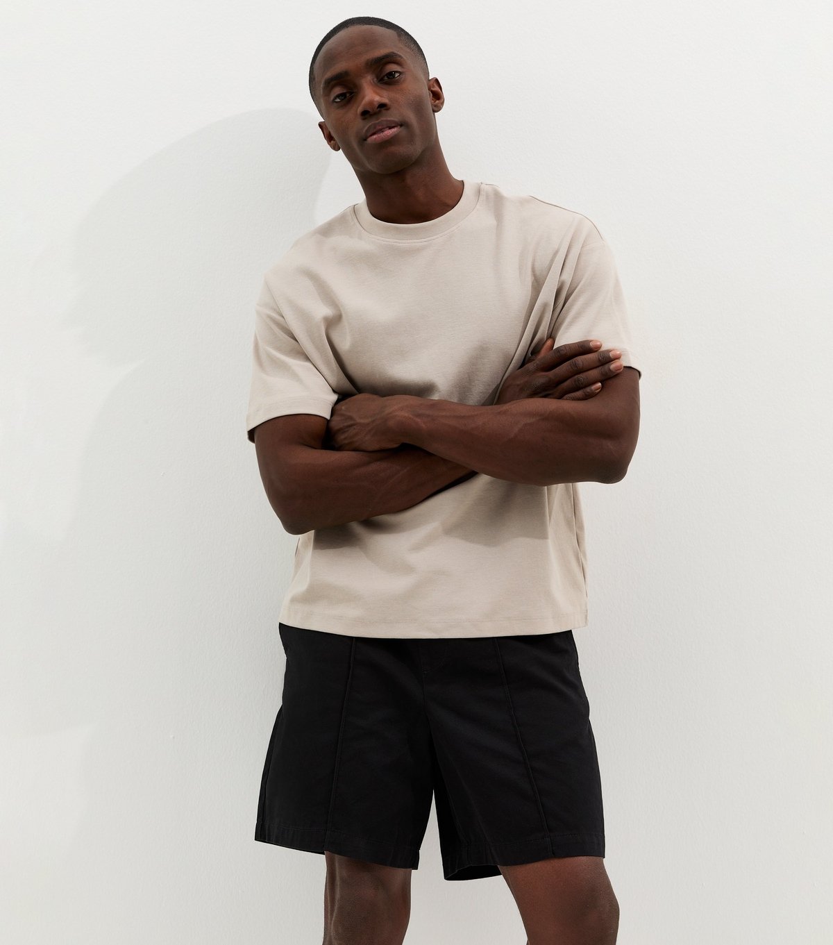 New Look Men's Black Regular Cotton Pin Tuck Shorts New Look - 2