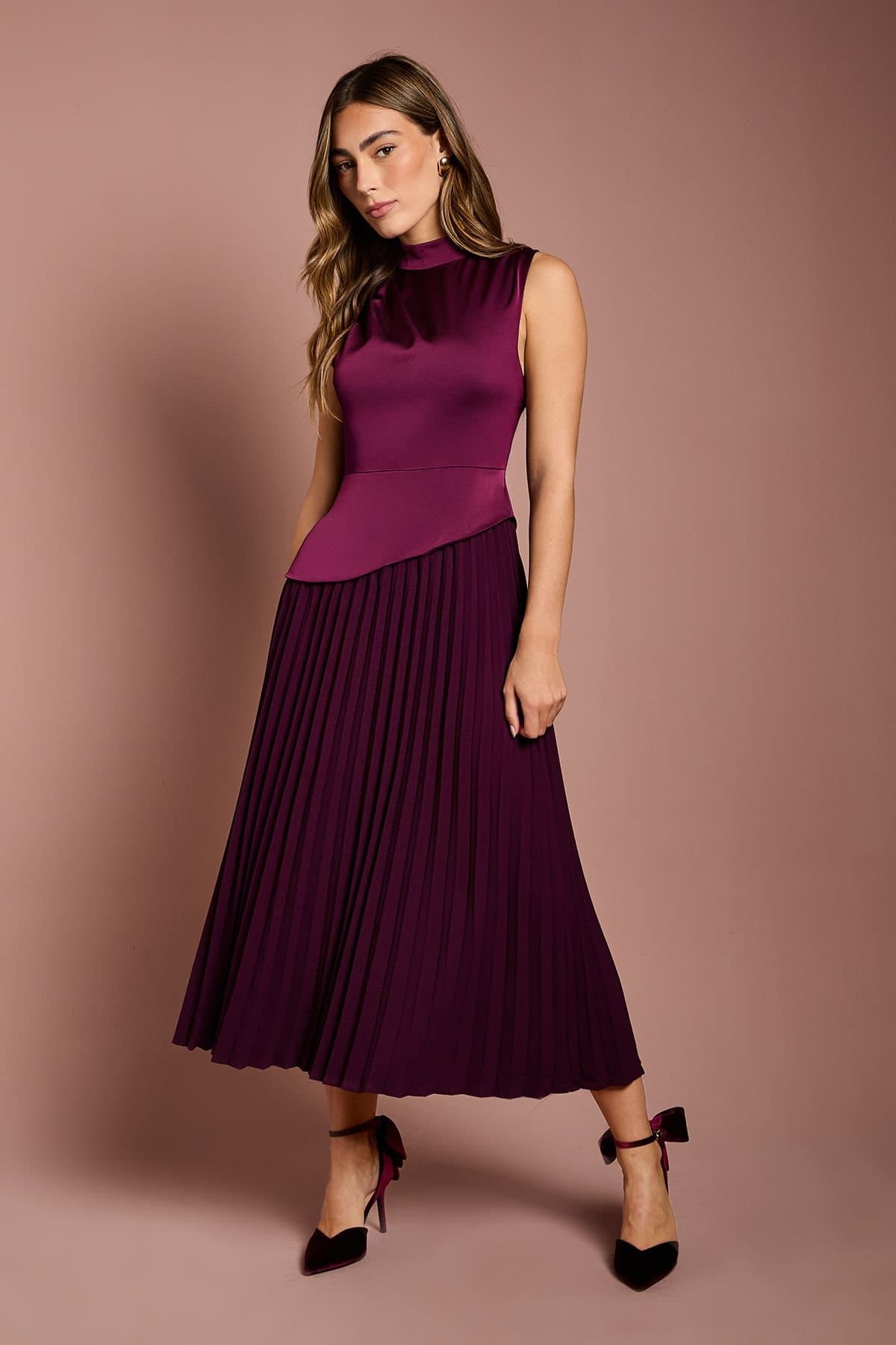 Coast Coast Women's Drape High Neck Pleated Skirt Midi Dress in Fig