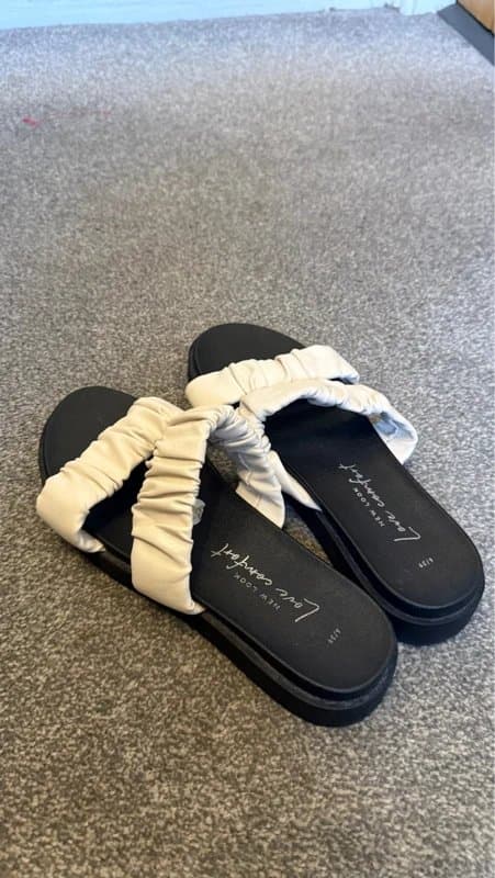 New Look Ruched sandals new look