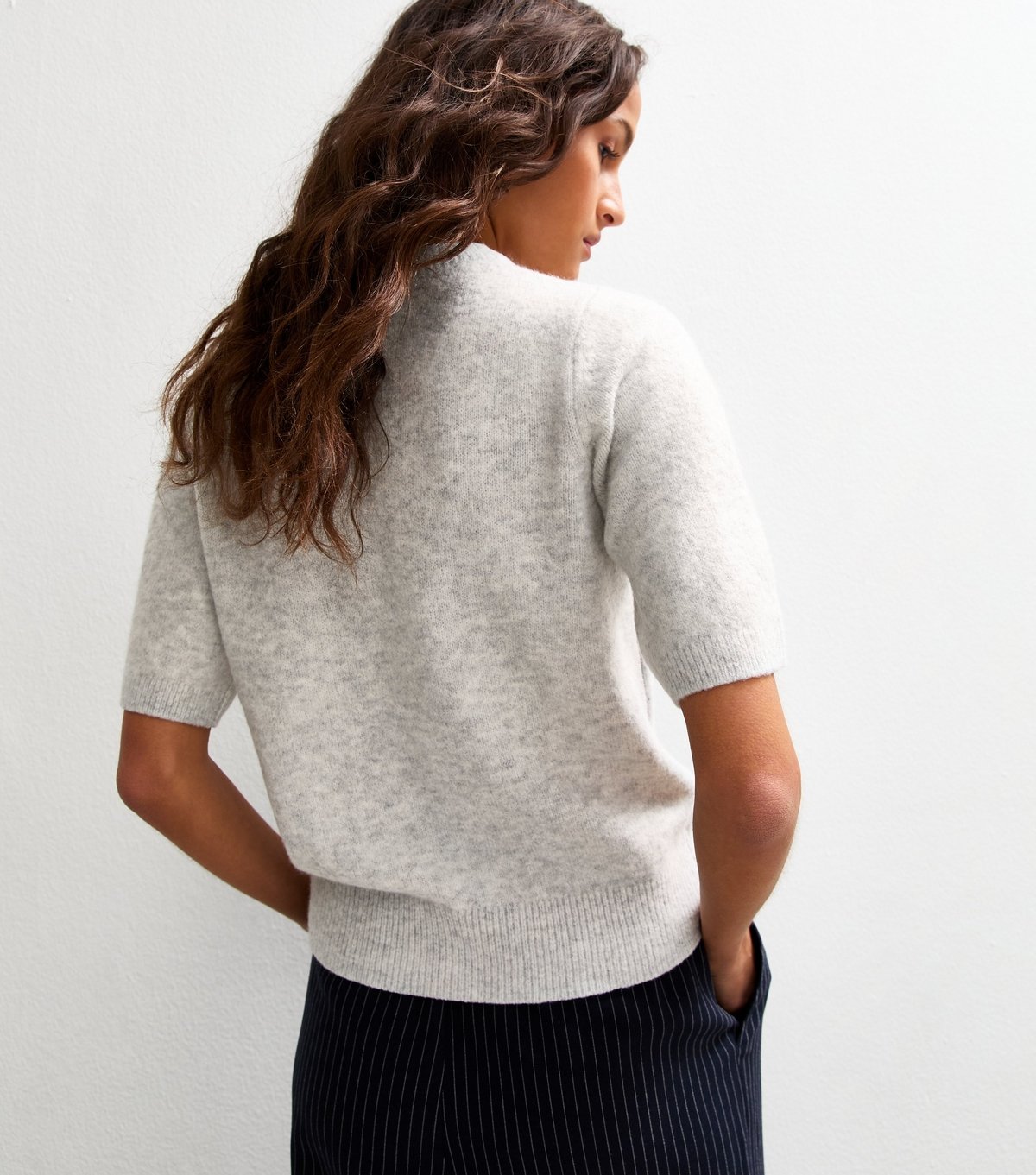 New Look Women's Light Grey Short Sleeve Midweight Knit T-Shirt New Look - 4