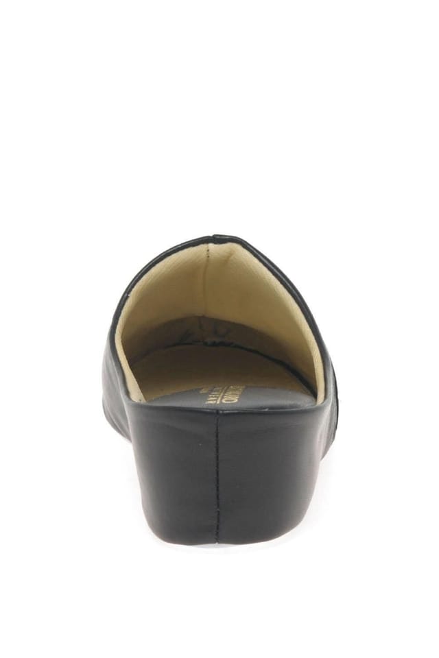 Charles Clinkard Charles Clinkard Women's 'Molly' Leather Slippers in Black - 3