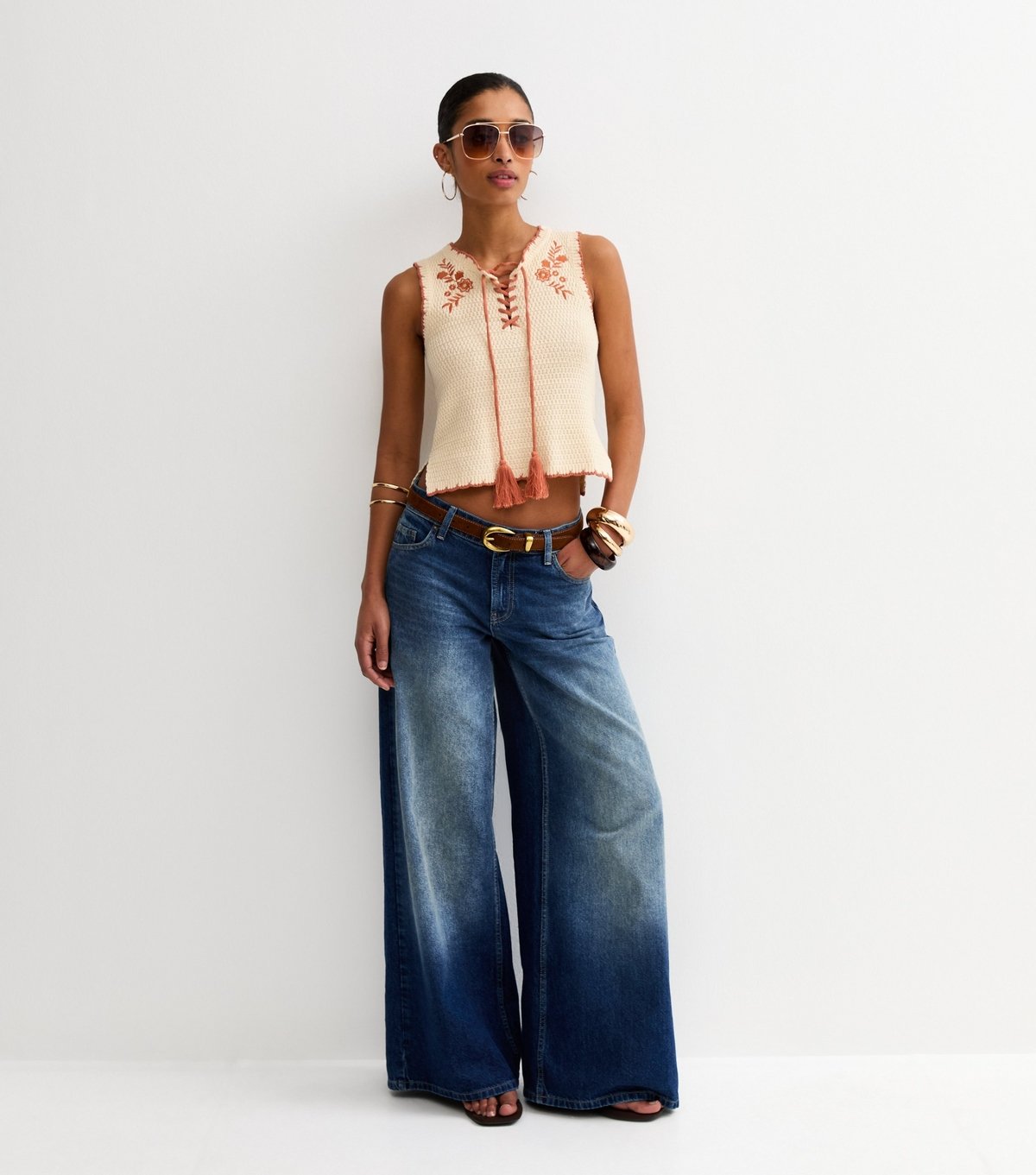 New Look Women's Cream Cotton Floral Embroidered Crochet Top New Look - 2