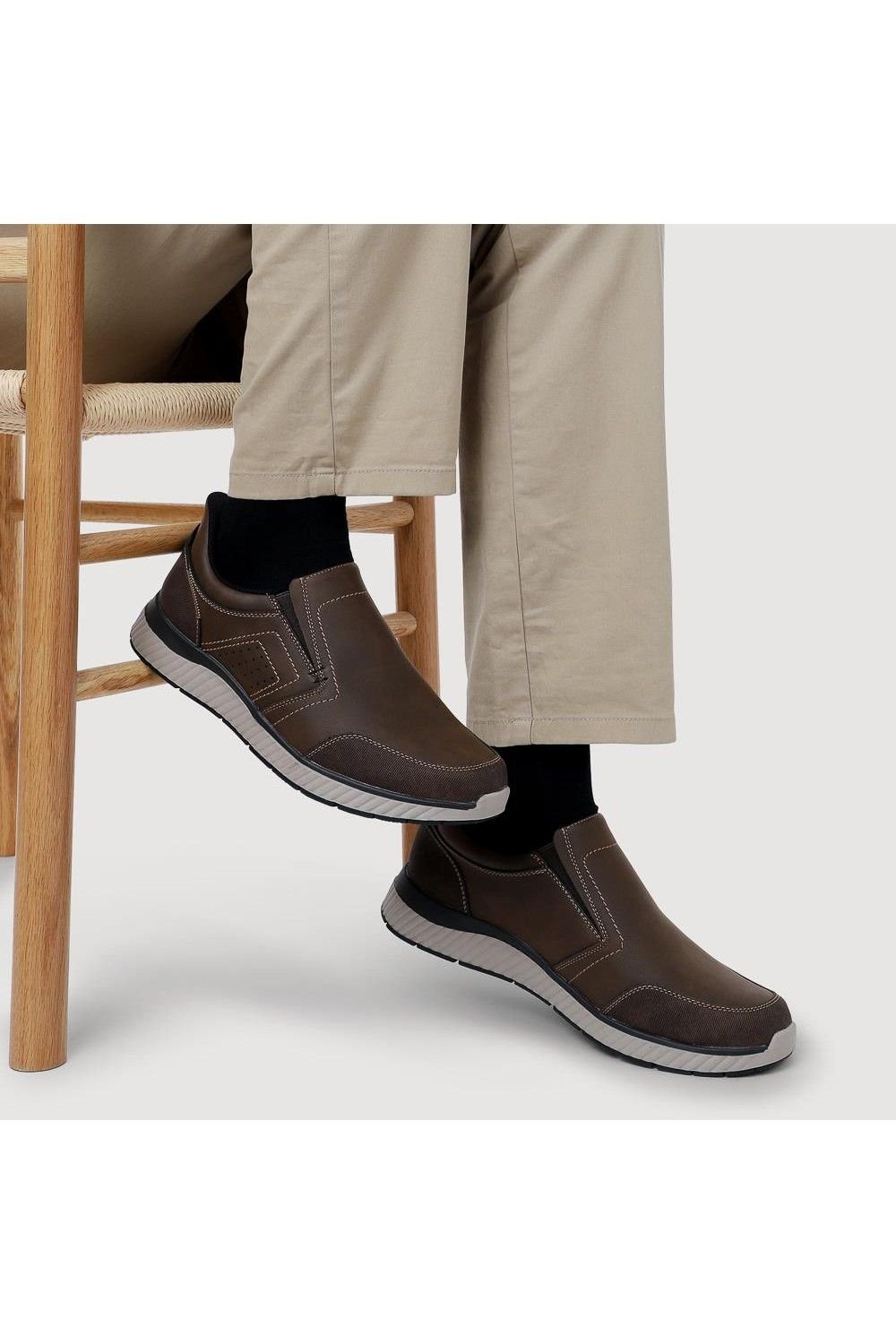 Pavers Pavers Men's Easy Step In Casual Laceless Shoes in Dark Brown - 4