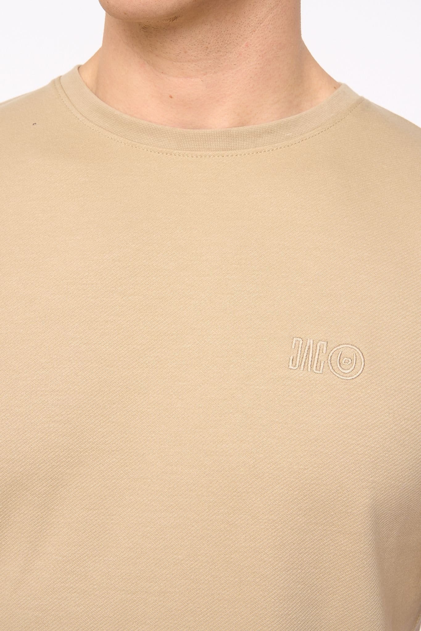 Duck&Cover Duck&Cover Men's Sherborn Textured Crew Neck T-Shirt with Embroidery in Stone - 4