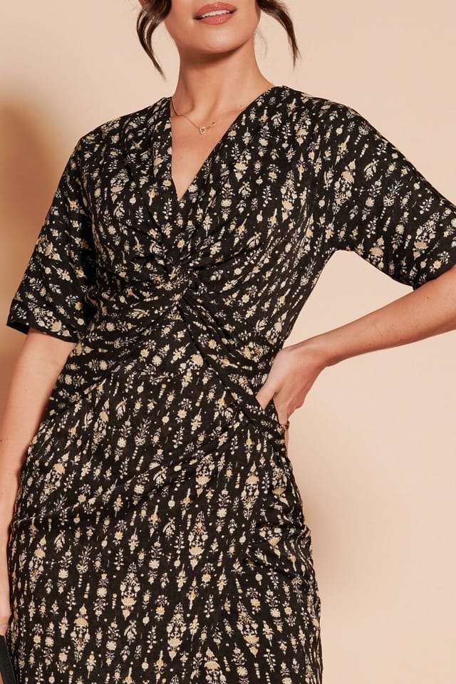 Jolie Moi Jolie Moi Women's Print Twist Front Tulip Midi Dress in Black - 3