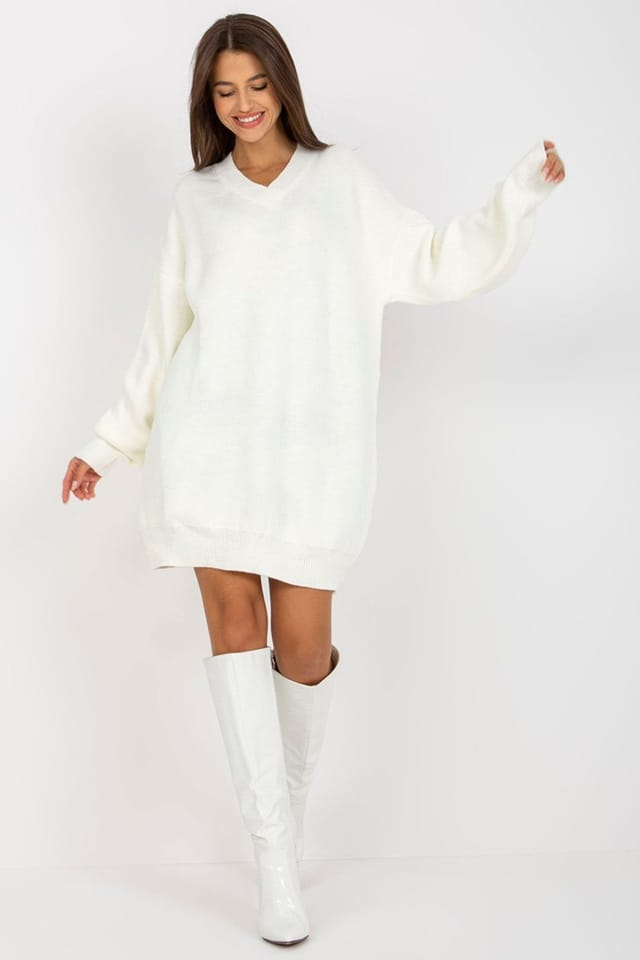 Love Lace Love Lace Women's Extended Cut Heart Neck Sweater Long Sleeve in Cream - 2