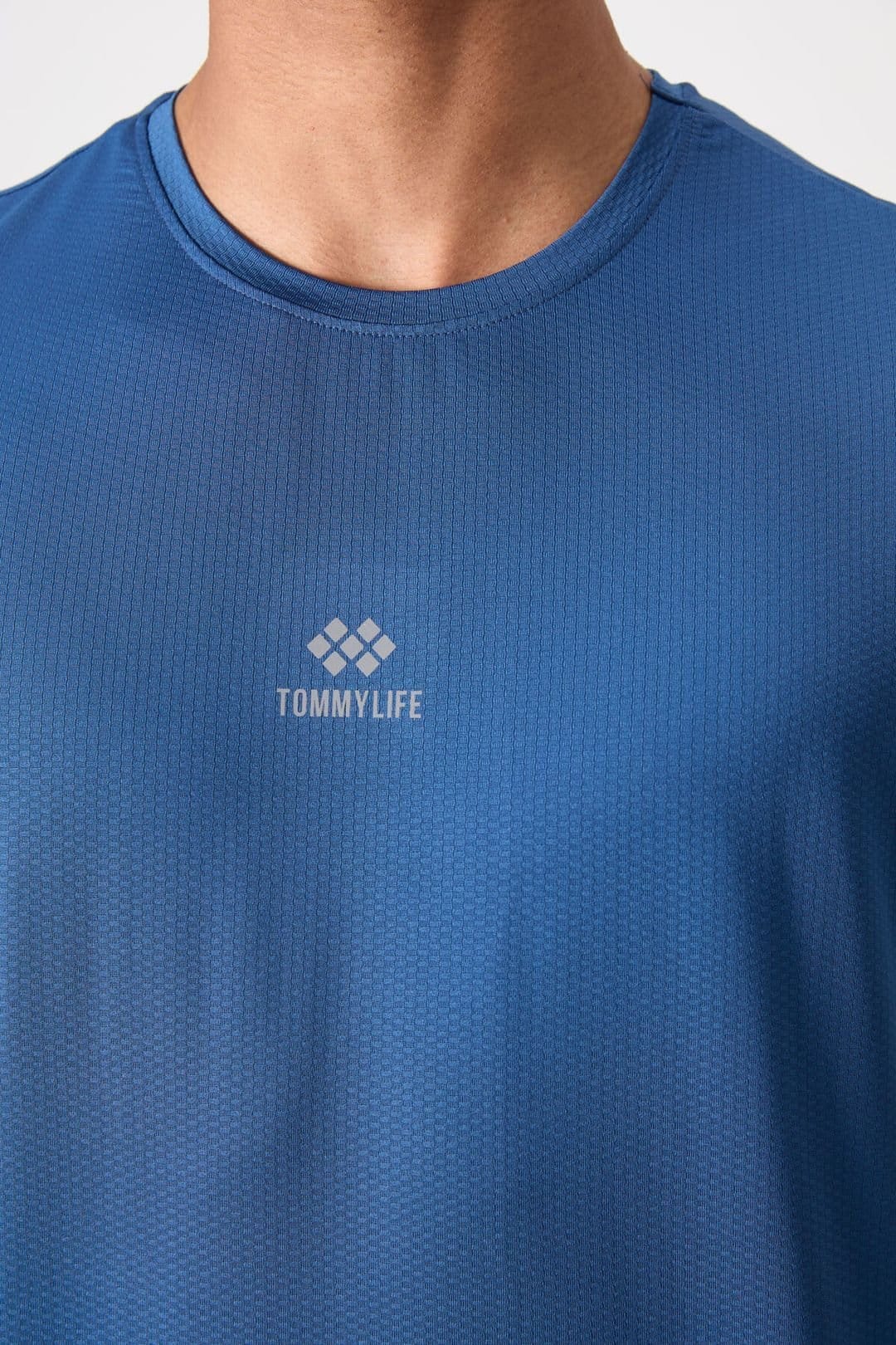 Tommy Life Tommy Life Men's Logo Patch Short-Sleeve T-Shirt in Blue - 4