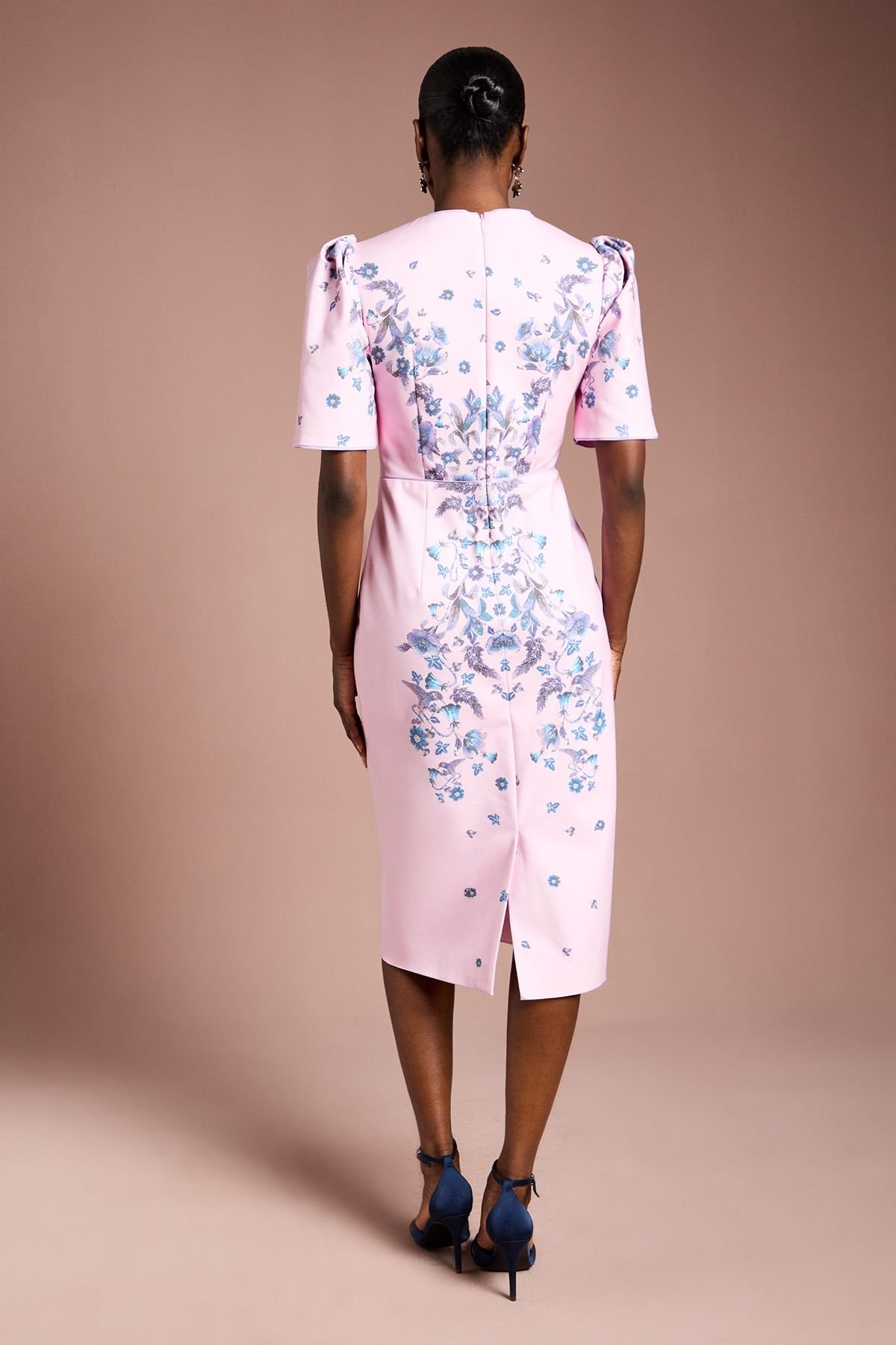 Coast Coast Women's Puff Sleeve Floral Placement Print Structured Cotton Pencil Dress in Lilac - 3