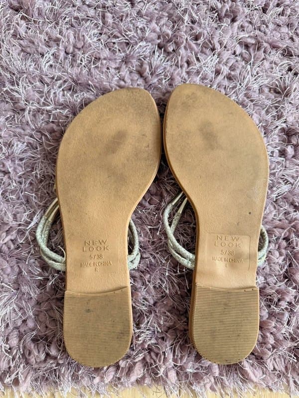New Look New look women’s silver slides size 5 used
