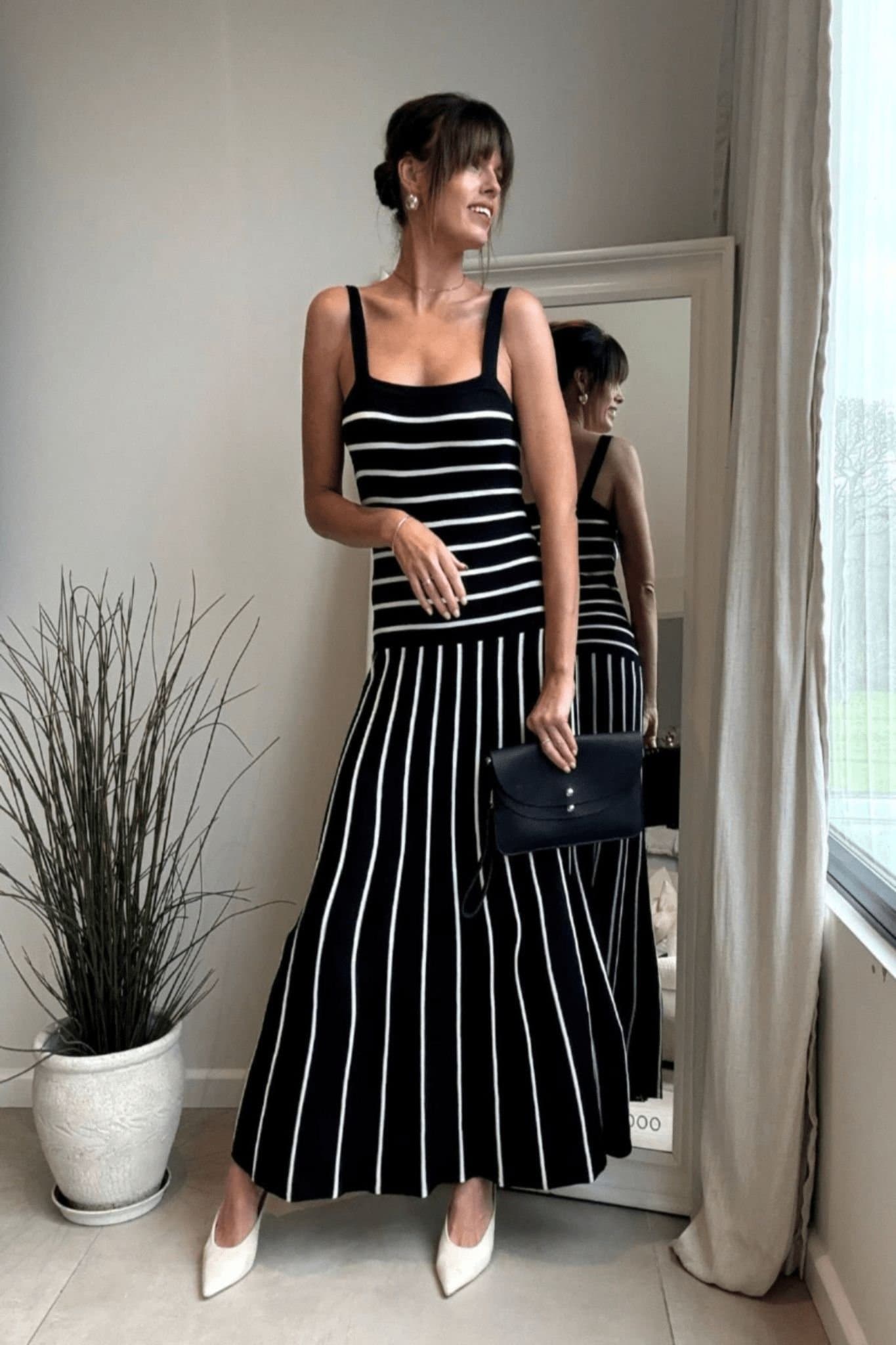 Style Cheat Style Cheat Women's Black & white striped knitted midi dress