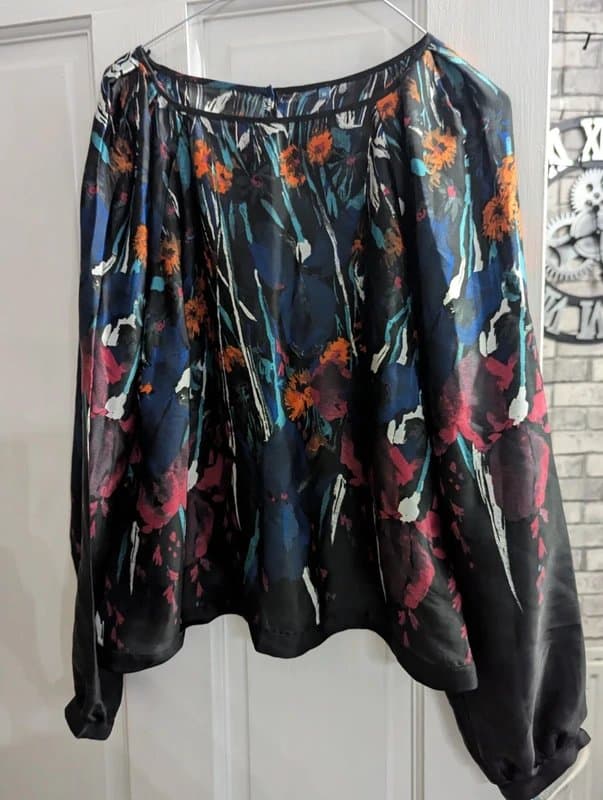 New Look Stunning silk blouse