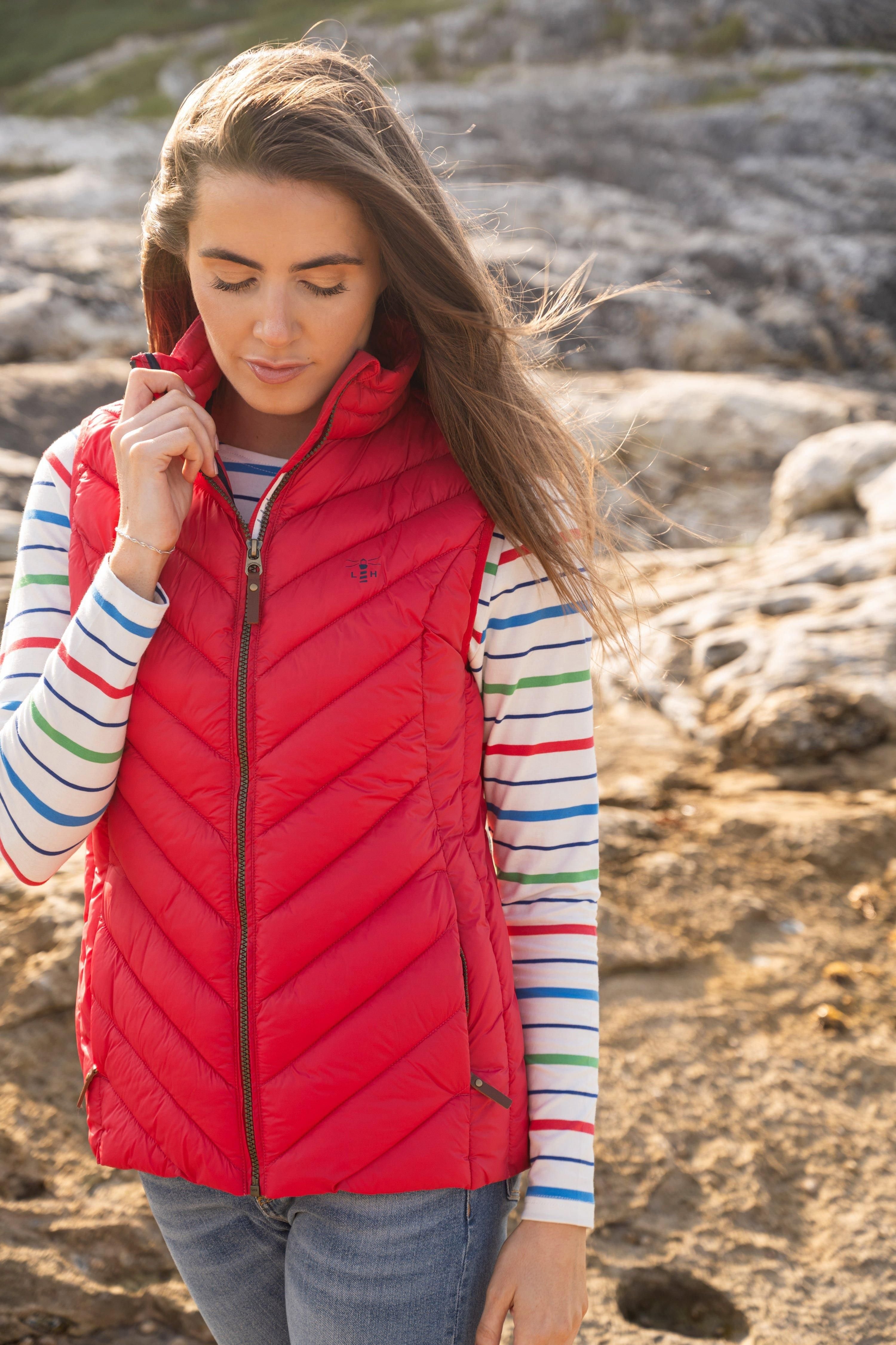 Lighthouse Clothing Lighthouse Clothing Women's Laurel Gilet in Red - 3