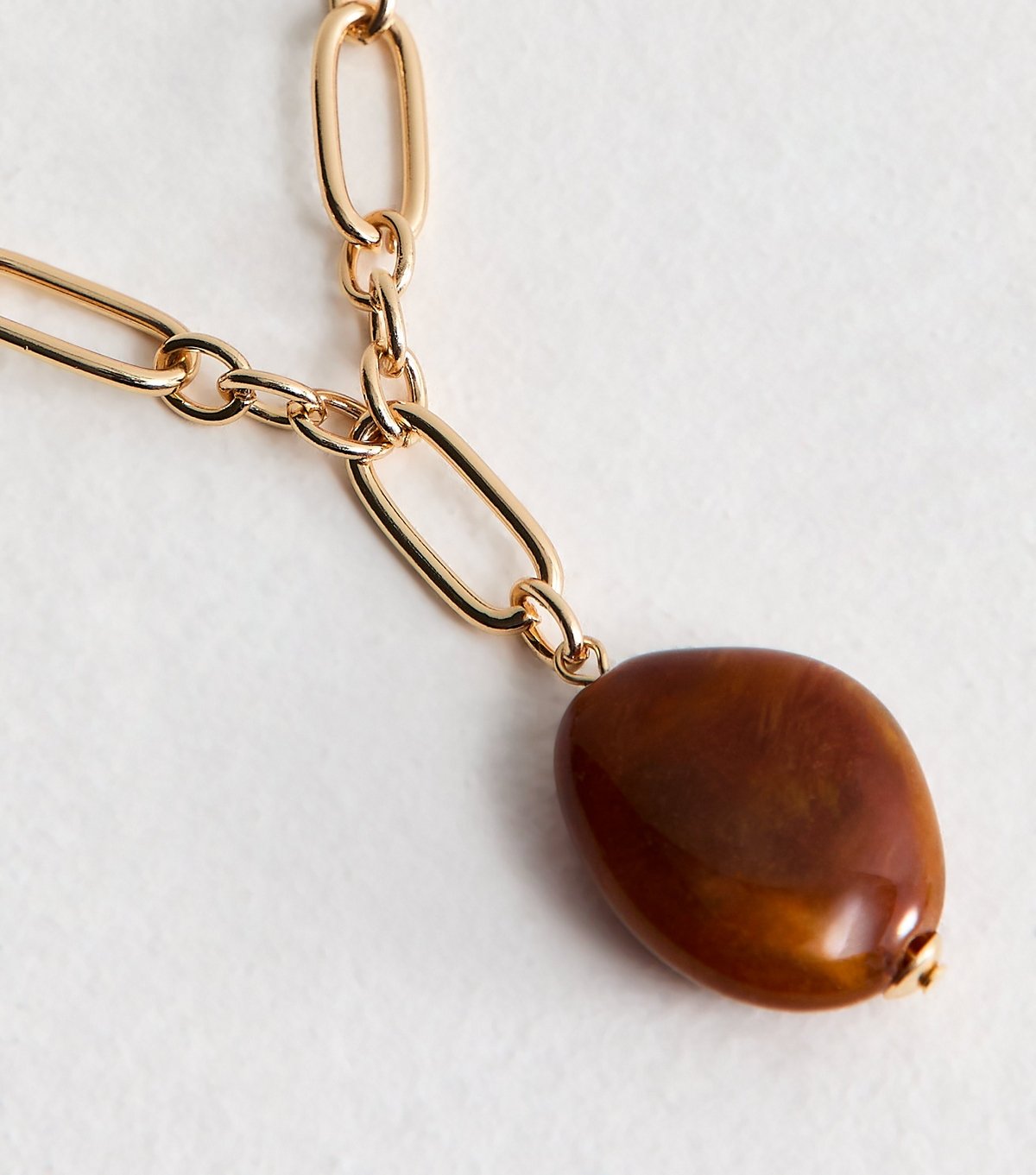 New Look Gold Tone Resin Pendant Chain Necklace New Look - 4