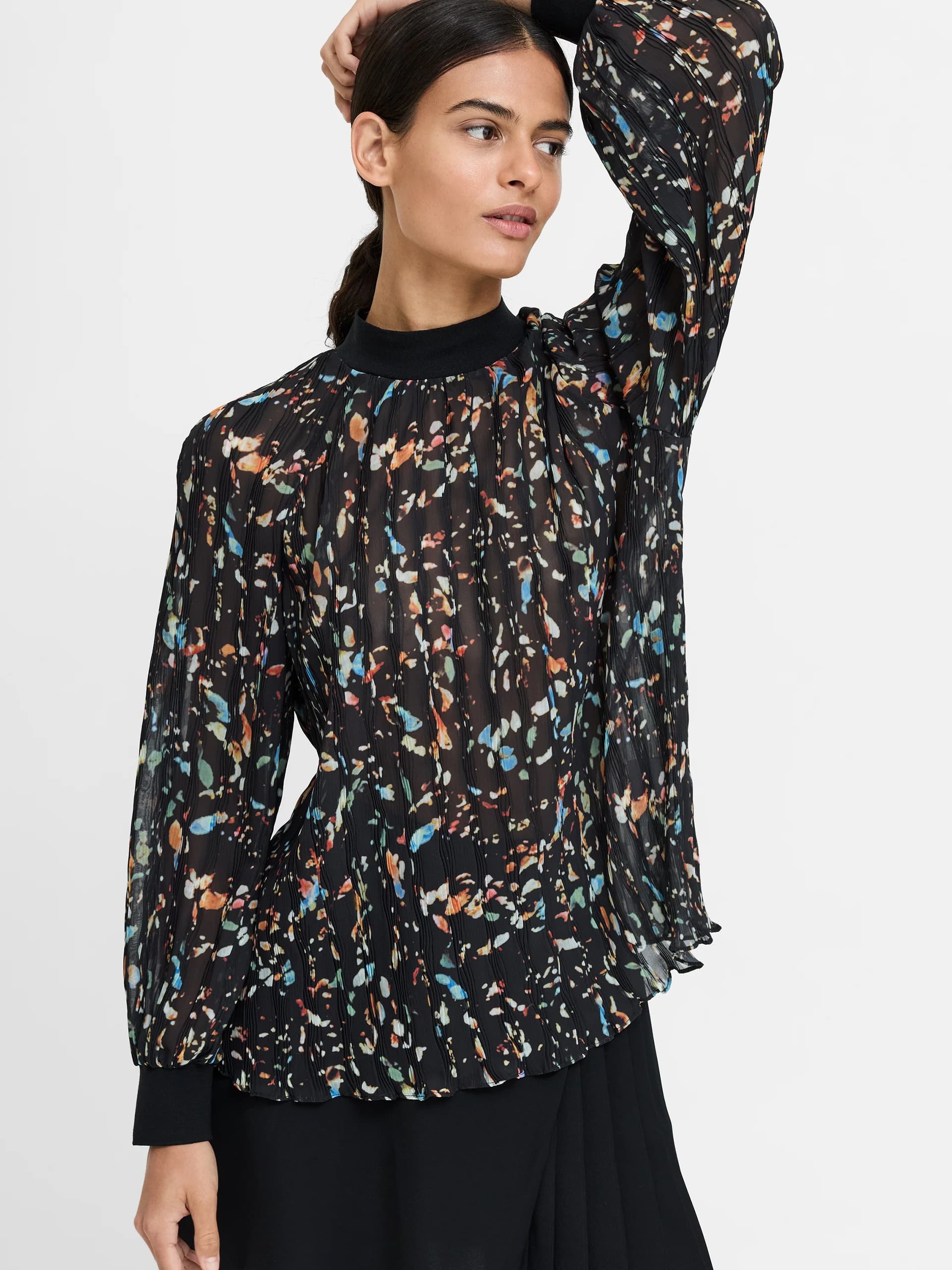 French Connection French Connection Black Abstract Printed Crinkle Blouse