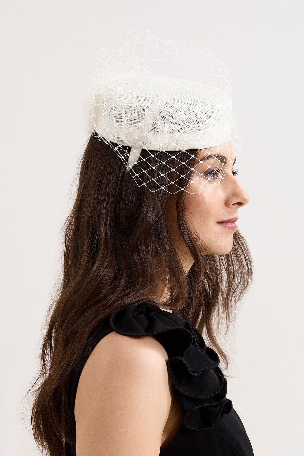 Phase Eight Phase Eight Women's Veiled Pillbox Fascinator in Ivory - 4