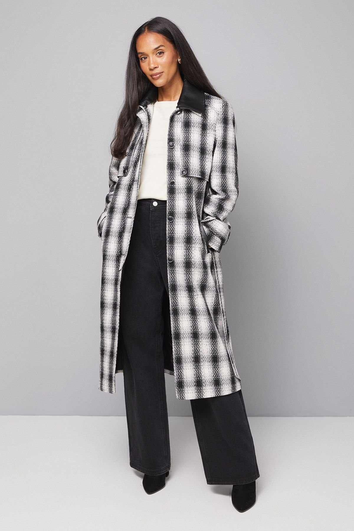 Wallis Wallis Women's Check Contrast Collar Trench Coat in Mono - 2